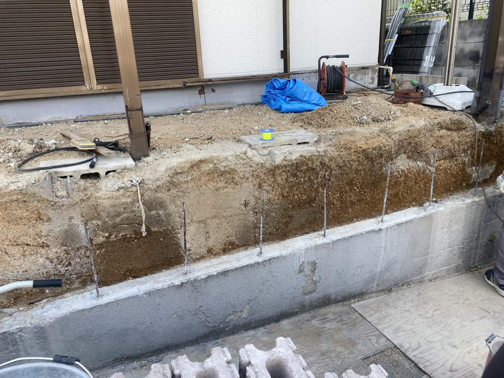 施工中: 基礎